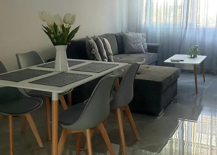 Vag's Loft * Кавала